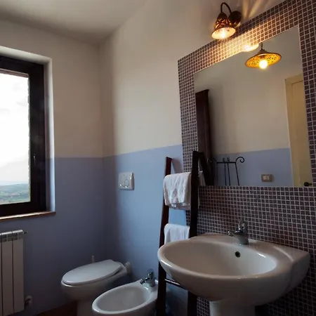 Il Posto Delle More Farm stay *