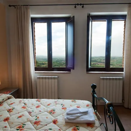 Il Posto Delle More Farm stay *