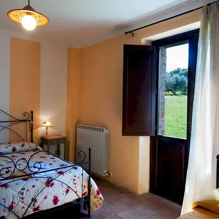 Il Posto Delle More Farm stay *